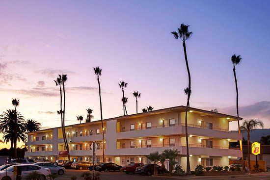 super-8-santa-barbara
