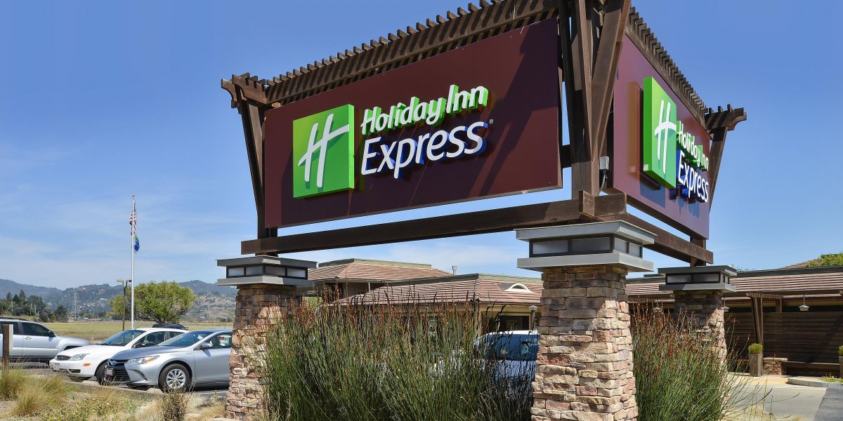 holiday-inn-express-mill-valley-4266819998-2x1